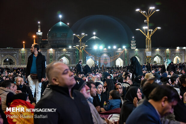 تحویل سال ۱۳۹۸ هجری شمسی در حافظیه شیراز