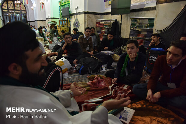 مراسم معنوی اعتکاف در حرم مطهر رضوی