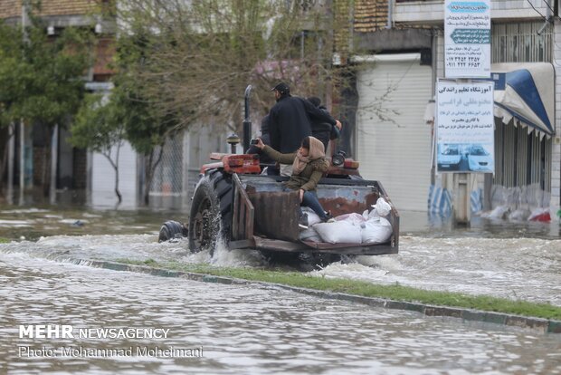 شدت گرفتن سیلاب در روستاهای استان گلستان