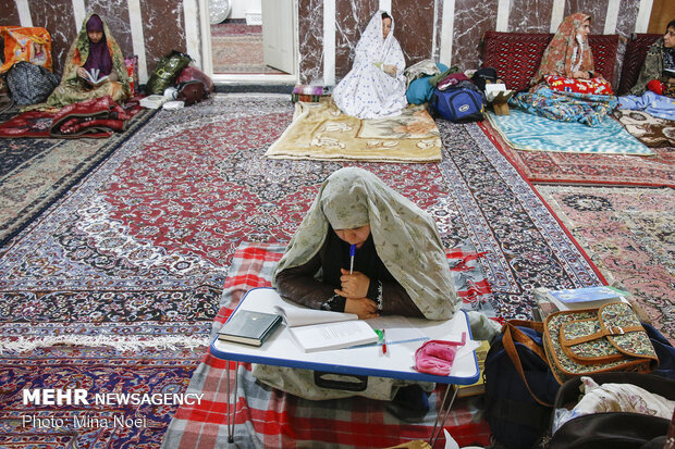 مراسم اعتکاف بانوان تبریزی