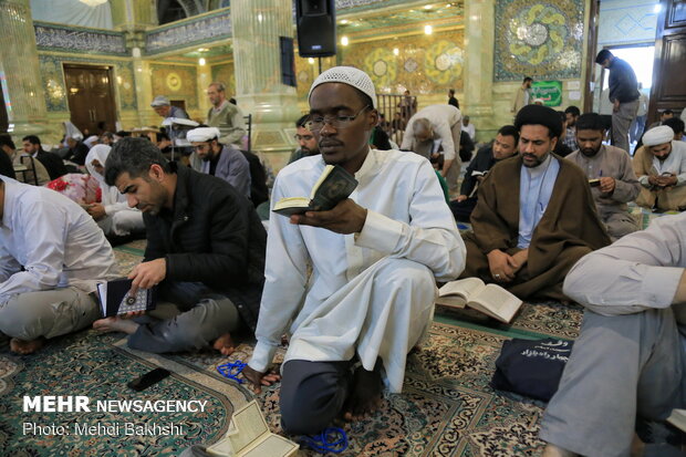دعای «ام داود» معتکفین در قم