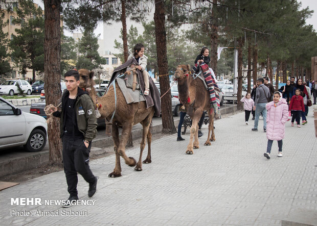 İran'ın Simnan kentinde Nevruz coşkusu