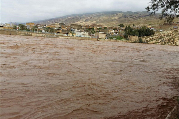 بارش های شدید فارس را فرا گرفت/ طغیان رودخانه خشک شیراز