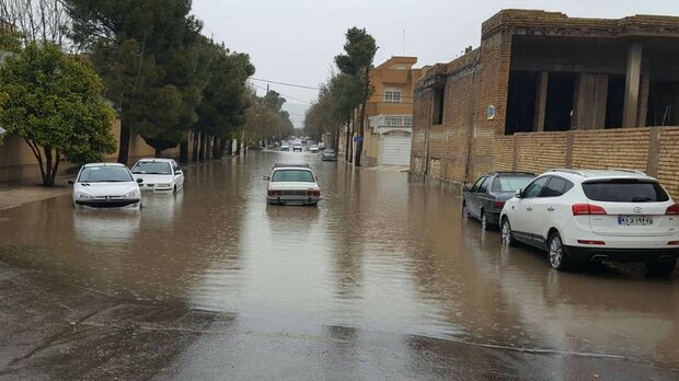 جاری شدن سیلاب در شیراز