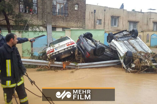فیلمی دردناک از سیلاب جاری شده در شیراز