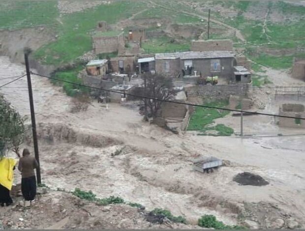 اعزام‌ گروه‌های ارزیاب خسارت به منازل ایثارگران مناطق سیل زده
