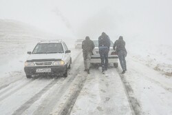 امدادرسانی به بیش از ۱۵۰۰ نفر متاثر از برف و کولاک