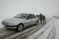 اسکان اضطراری بیش از ۵ هزار نفر متاثر از برف و کولاک/ امدادرسانی ادامه دارد