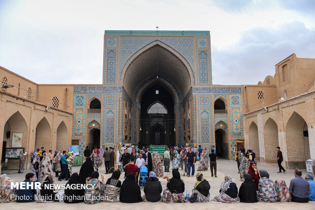 مسافران نوروزی در شهر تاریخی یزد