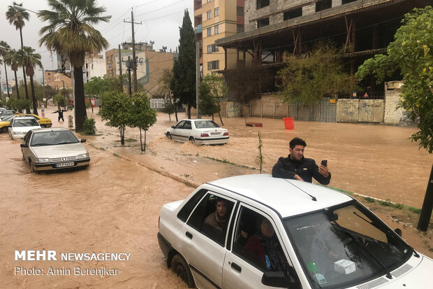 محله سعدی شیراز را آب گرفت