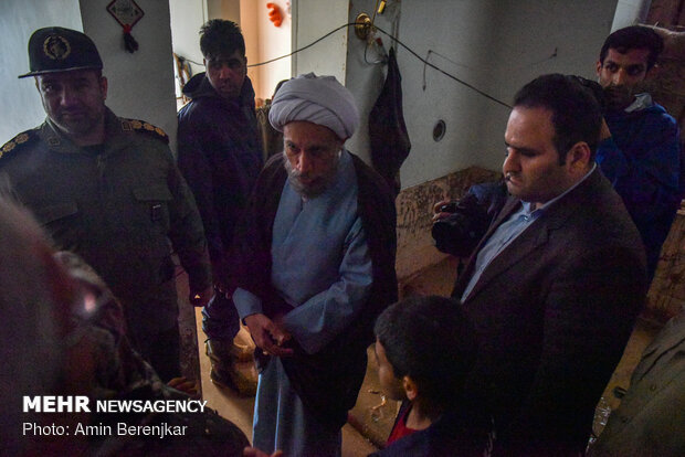 Shiraz Friday prayers leader visits flood-hit areas in Shiraz