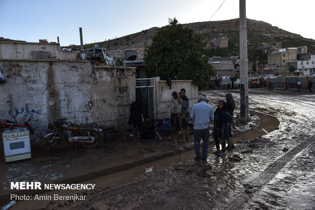 Relief to flood victim families in Shiraz