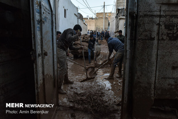 Relief to flood victim families in Shiraz