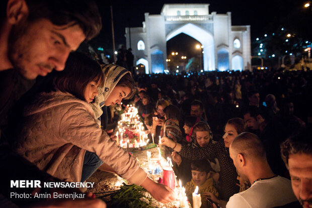 People remember flood victims in Shiraz