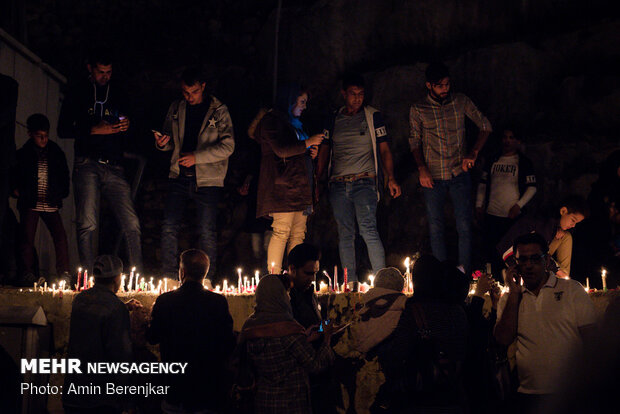 People remember flood victims in Shiraz