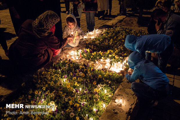 People remember flood victims in Shiraz