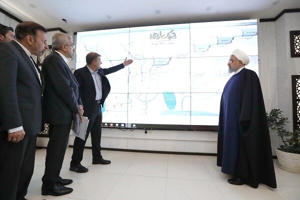 Rouhani visits Khuzestan Water and Power Authority’s monitoring centre