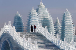 آب شدن یخ های جشنواره یخ هاربین‎
