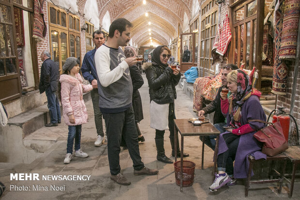 Tebriz Nevruz Bayramı'nda turistleri ağırlıyor