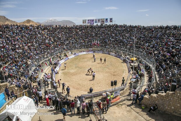 گود زینل خان اسفراین میزبان کشتی گیران