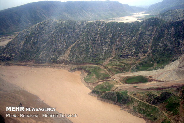 Aerial photos show scale of Pol-e Dokhtar flooding