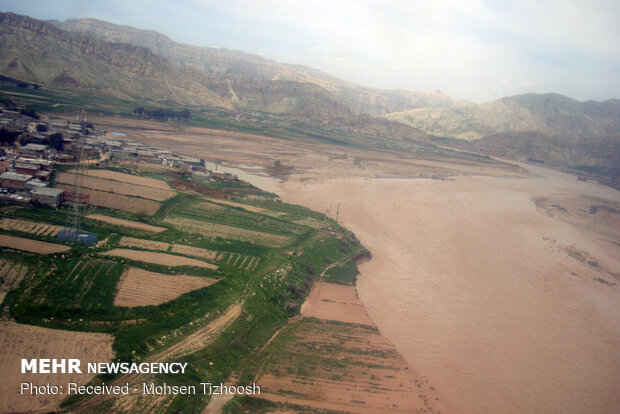 Aerial photos show scale of Pol-e Dokhtar flooding