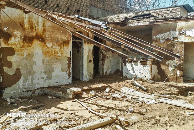 کمک نیروهای بسیجی به سیل زدگان خرم آباد