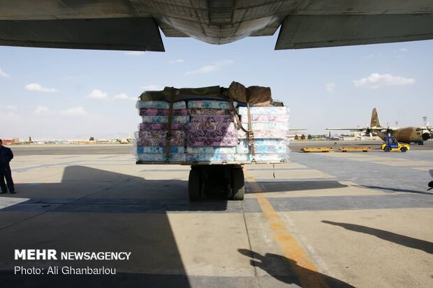 Army’s Air Force sends rescue aids to flood-stricken Lorestan prov.