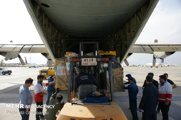 Army’s Air Force sends rescue aids to flood-stricken Lorestan prov.