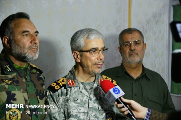 Armed Forces officials’ meeting for flood-hit Lorestan prov.