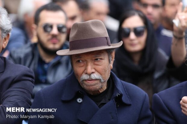 Funeral ceremony for veteran Iranian actor Mashayekhi
