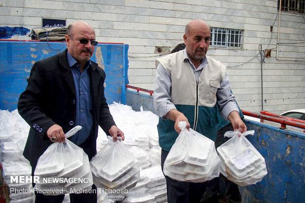 آشپزخانه دفتر آستان قدس رضوی در لرستان