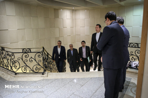 دیدار وزیر دارایی عراق با وزیر اقتصاد ایران
