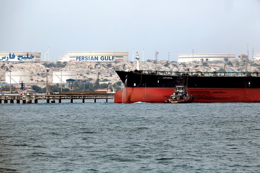افزایش صادرات نفت به ۲ میلیون بشکه در روز نتیجه رونق دیپلماسی