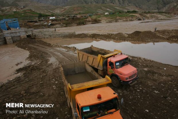 Relief, rescue services underway in flood-hit areas in Lorestan prov.