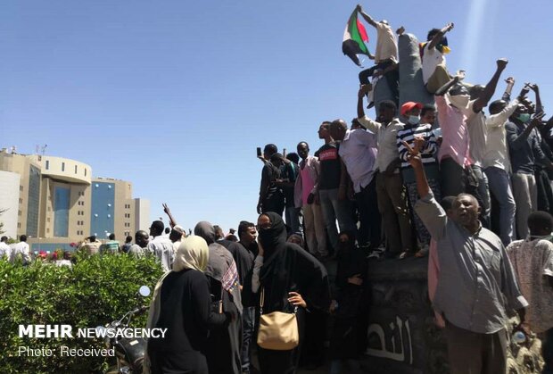 آیا ارتش سودان به معترضان پیوسته است؟