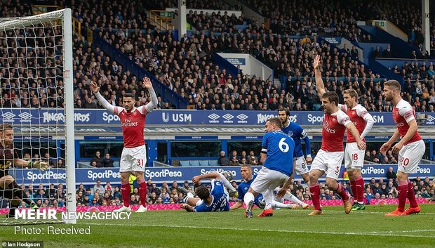 دیدار تیم های فوتبال اورتون و آرسنال‎