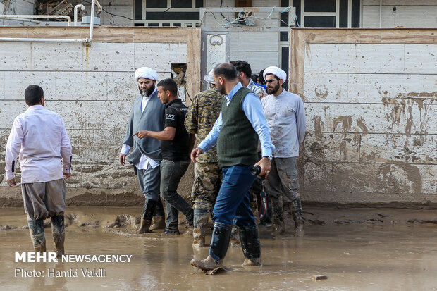 IDO head visit flood-hit areas in Lorestan