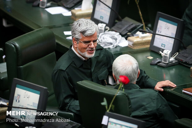 MPs dressed in IRGC uniform in open session