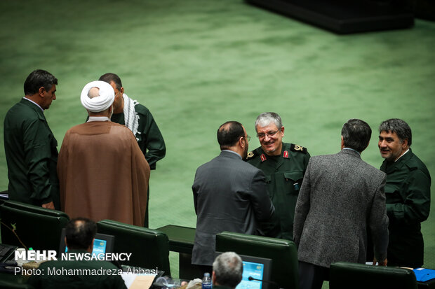 MPs dressed in IRGC uniform in open session