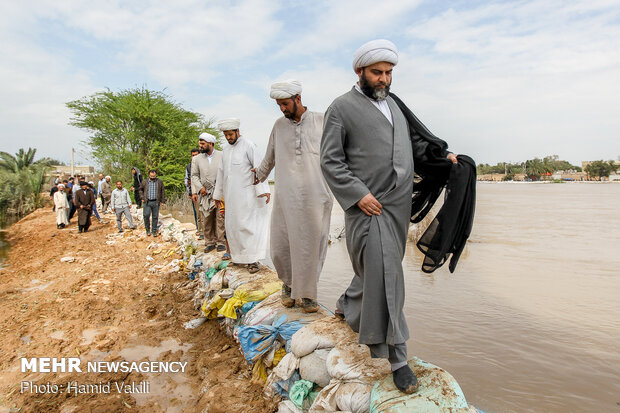 IDO head visits flood-hit areas in Khozestan province