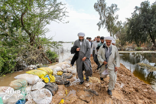 IDO head visits flood-hit areas in Khozestan province