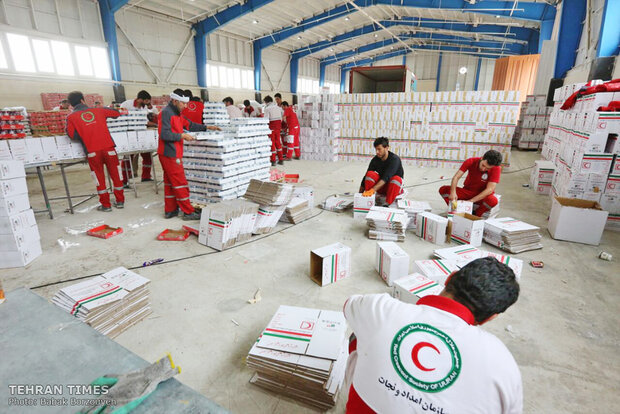 The Iranian Red Crescent Society's aid to flood victims