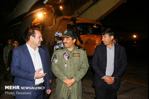 ارسال هوایی محموله‌های امدادی فارس به خوزستان