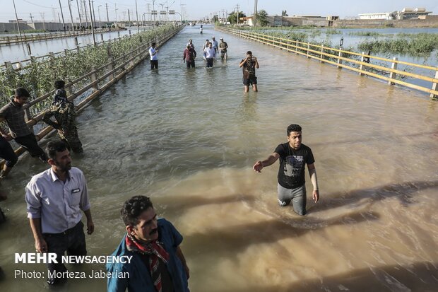 مسیر جریان رودخانه های خوزستان در حال کنترل است