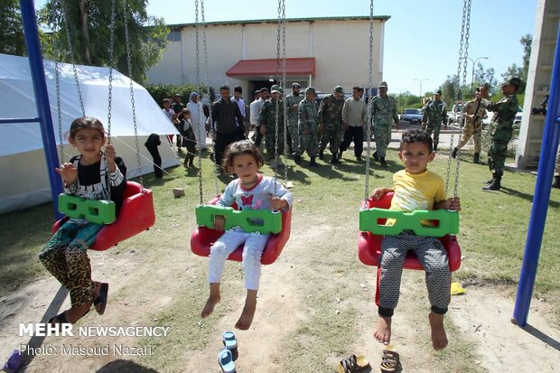 Two high-ranking Army commanders visit flood-hit Khuzestan prov.