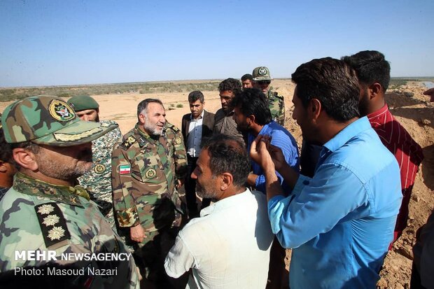 Two high-ranking Army commanders visit flood-hit Khuzestan prov.