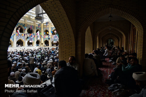 Mashhad Seminary students hold gathering in solidarity with IRGC