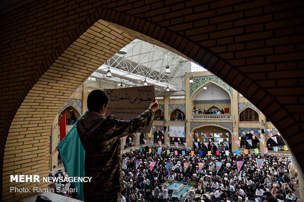 Mashhad Seminary students hold gathering in solidarity with IRGC