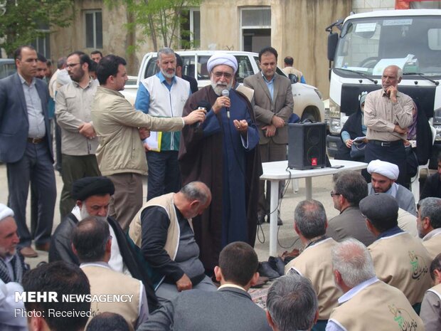 Custodian of Astan-e Quds Razavi visits flood-hit areas in Pol-e Dokhtar